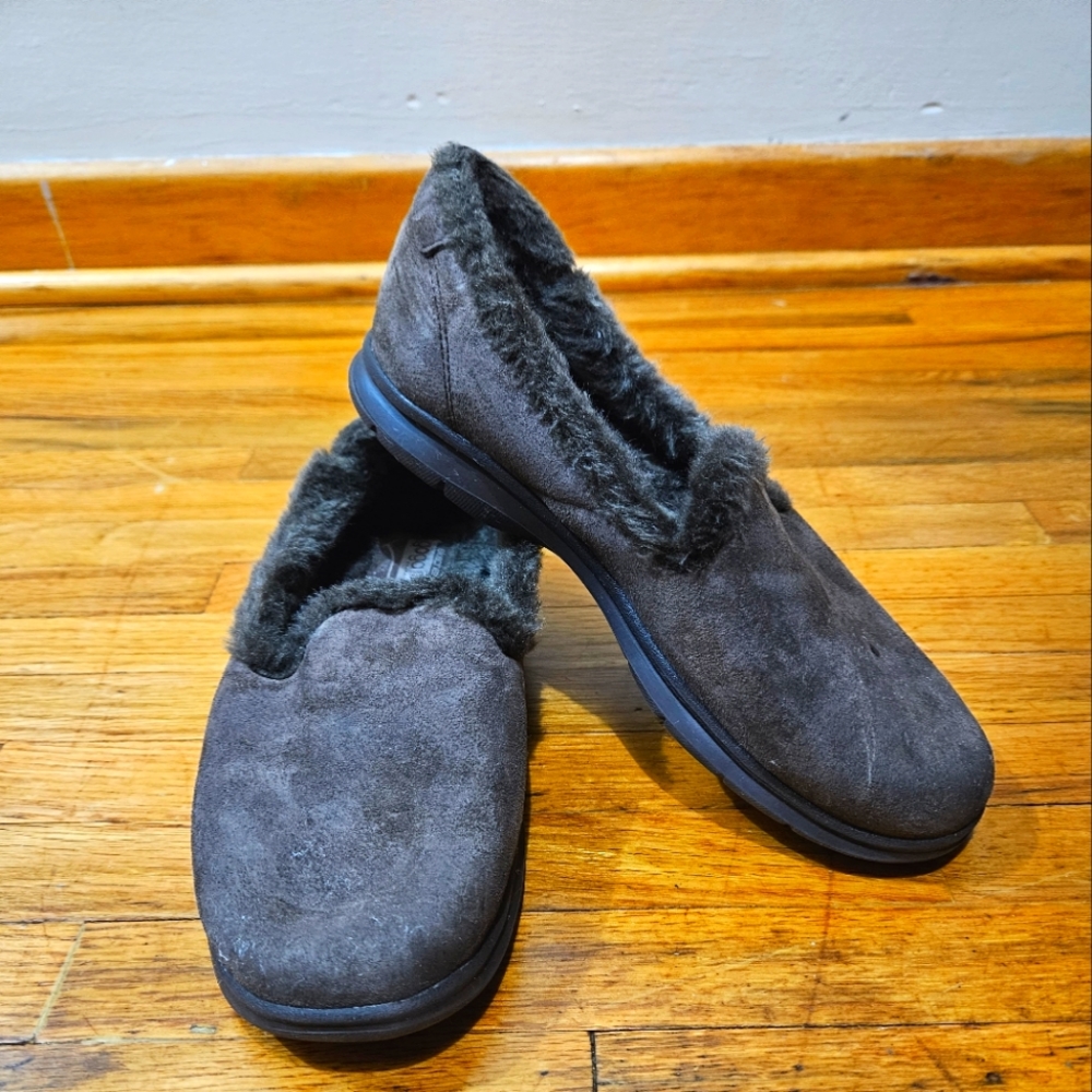 Sketcher Brown GogaMat Technology Leather Faux Fur Comfort Slippers Size 6